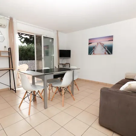 Comelya, Climatisation, Terrasse, Piscine, Tennis Ferienhaus Agde