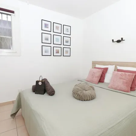 Ferienhaus Comelya, Climatisation, Terrasse, Piscine, Tennis